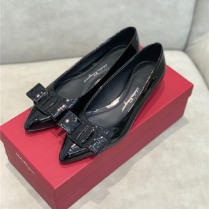 페레가모 여성용 단화 (굽높이2CM) F32020-4 2021/신상