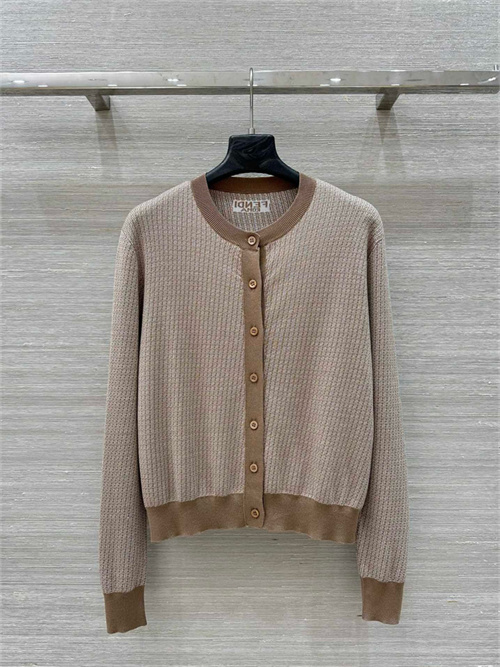 펜디 가디건 F62759 2025/신상