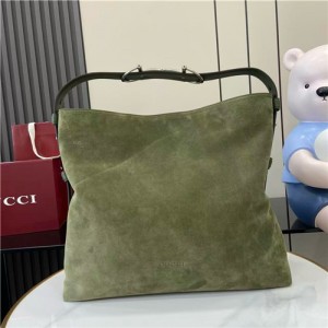 구찌 GG 스웨이드 라지 숄더백 850546 2025/신상