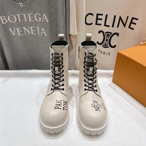 루이비통 남여공용 부츠 L14241-1 2025/신상