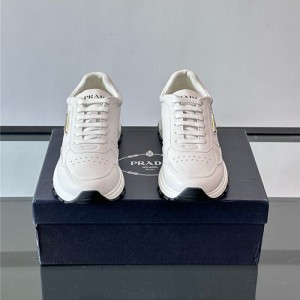 프라다 남성용 스니커즈 P19949-2 2025/신상