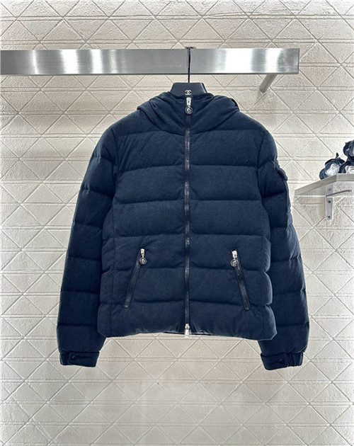 몽클레어 후드 패딩 자켓 (충전재-거위털) M46108 2025/신상