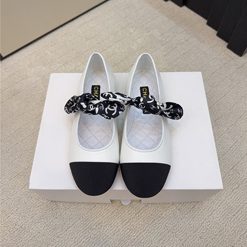 샤넬 여성용 단화 C43787-1 2025/신상