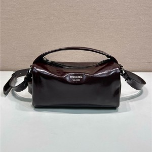 프라다 스몰 숄더백 2VH188 2025/신상