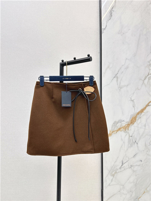 루이비통 스커트 L02990 2025/신상