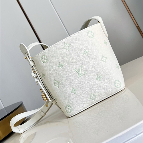 루이비통 올 인 BB M13480 2026/신상