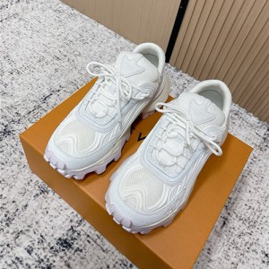 루이비통 남여공용 스니커즈 L94364-1 2026/신상