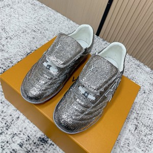 루이비통 남여공용 스니커즈 L94474-2 2026/신상