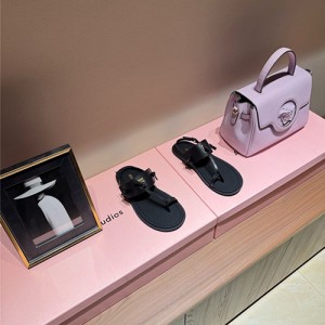 미우미우 여성용 슬리퍼 M46336-1 2026/신상