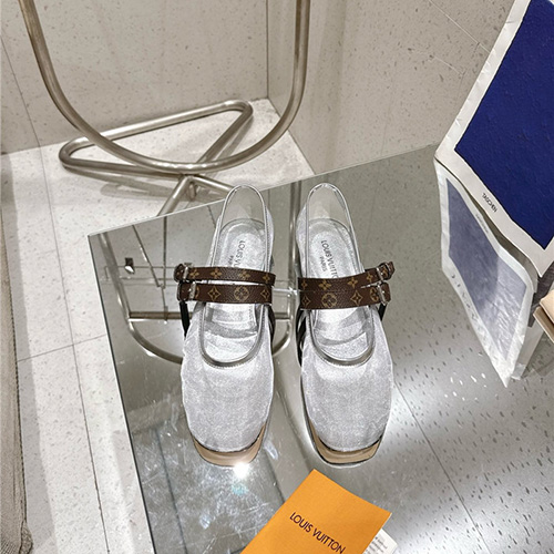 루이비통 여성용 단화 L69574-1 2026/신상