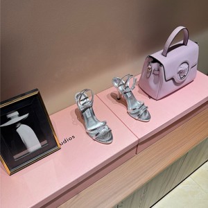 지미추 여성용 샌들 (굽높이10CM) J89807-1 2026/신상