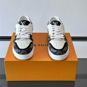 루이비통 남성용 스니커즈 L75878-1 2026/신상
