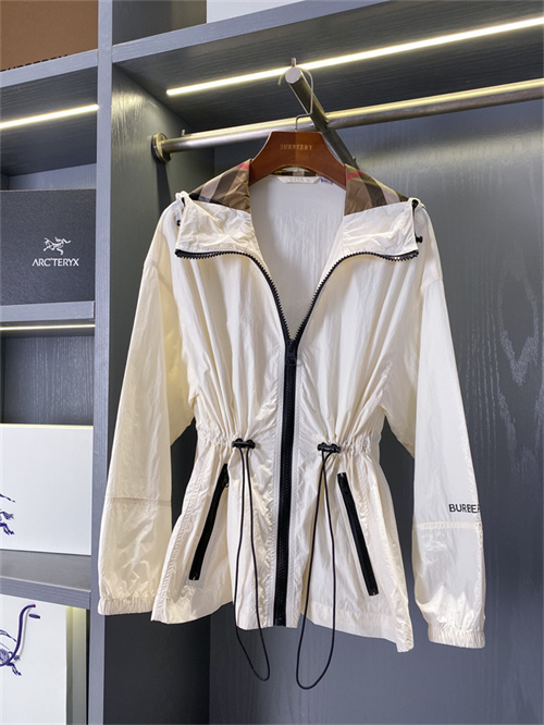 버버리 후드 자켓 B83509 2026/신상