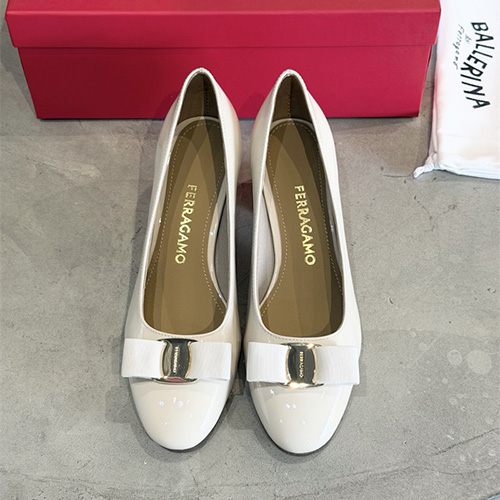 페레가모 여성용 구두 (굽높이5.5CM) F75564-1 2026/신상