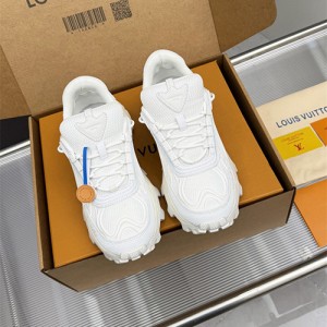 루이비통 남여공용 스니커즈 L97495-1 2026/신상