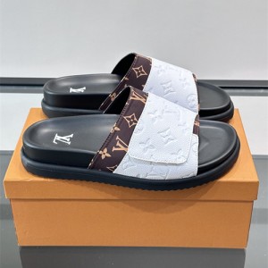 루이비통 남성용 슬리퍼 L50757-1 2026/신상