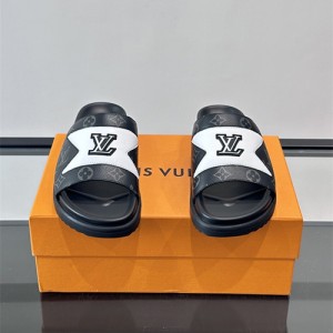 루이비통 남성용 슬리퍼 L56267-2 2026/신상