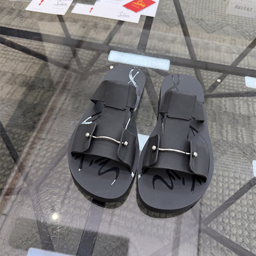 크리스찬루부탱 남성용 슬리퍼 C38832-2 2026/신상