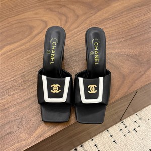 샤넬 여성용 슬리퍼 (굽높이9CM) C95479-1 2026/신상