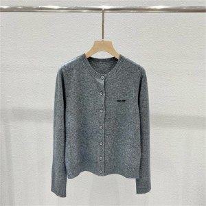 미우미우 긴팔 가디건 M62996 2026/신상
