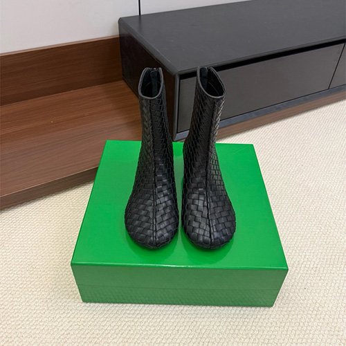 보테가베네타 여성용 부츠 (굽높이4CM) B64913-2 2026/신상