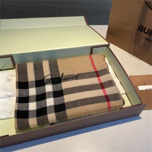 버버리 스카프 B31010 2026/신상