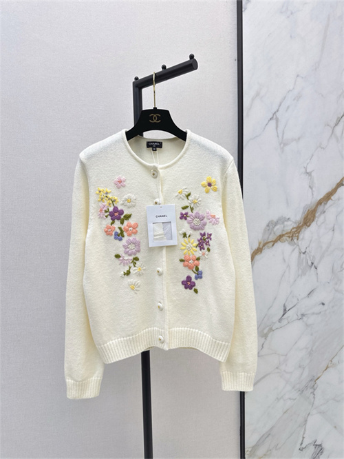 샤넬 긴팔 가디건 C73804 2026/신상